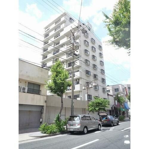 アートライフタケセイ 本館の外観