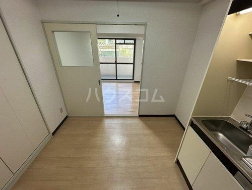 グリーンヒルIIの居間