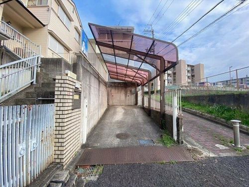 大阪府河内長野市あかしあ台1丁目(一戸建)の賃貸物件の外観