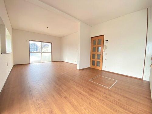 大阪府河内長野市あかしあ台1丁目(一戸建)の賃貸物件の居間