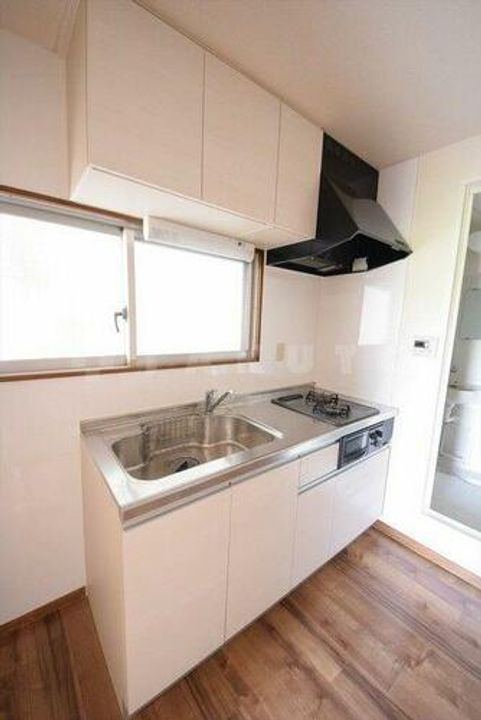 メゾンドゥレイナIIIのキッチン