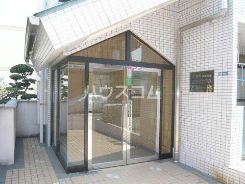 大阪府吹田市津雲台6丁目(マンション)の賃貸物件の玄関