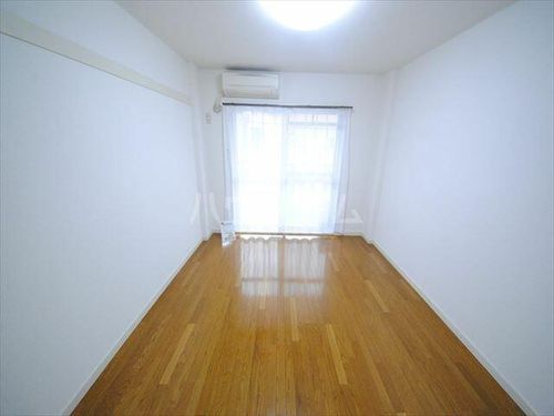 大阪府吹田市津雲台6丁目(マンション)の賃貸物件の居間