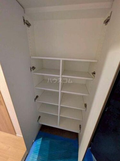 スプランディッド本町東DUEの玄関