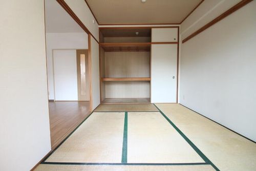 ヴィル・ド・ベール503の内装