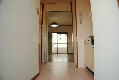 ハイツ松原の玄関