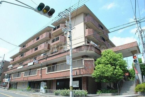 大阪府吹田市五月が丘南(マンション)の賃貸物件の外観
