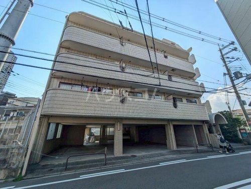 マンションアフルエンスの外観