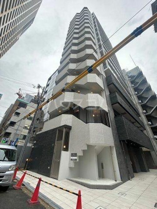 アドバンス大阪城ベレッツァの外観