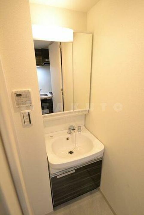 ファステート江坂ランウェイの内装