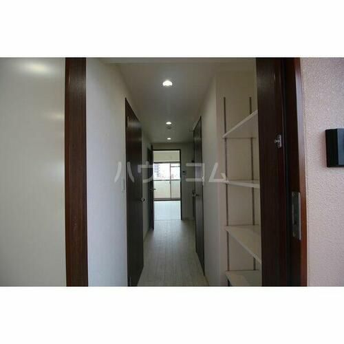 AQUA GALAXYの玄関