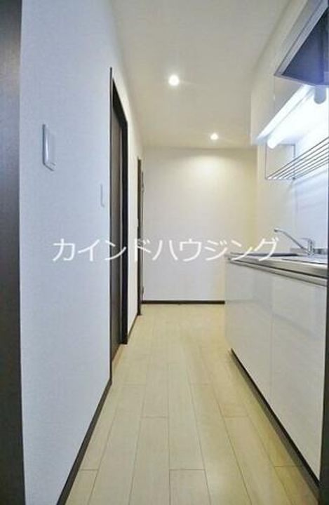 ソレイユ聖天下Cの居間