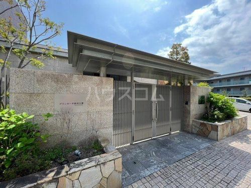 大阪府豊中市東寺内町(マンション)の賃貸物件の玄関