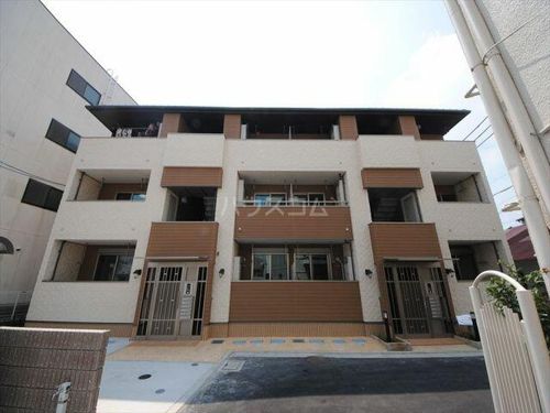 グラン・カーズの外観