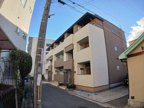 グラン・カーズの外観