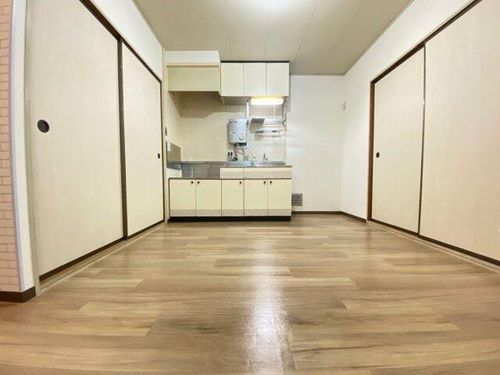 ハイツ向陽の居間