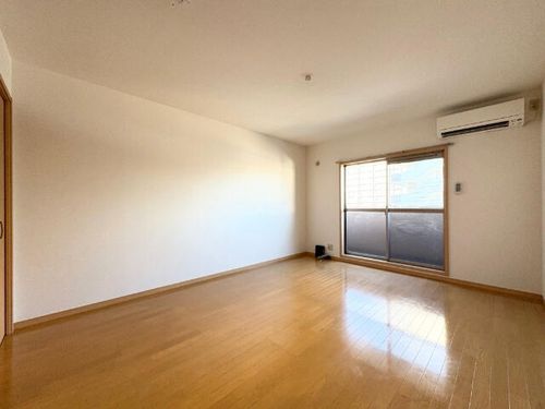 フィオーレ壱番館の居間