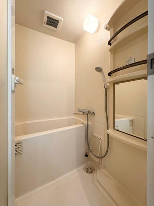 フィオーレ壱番館の風呂