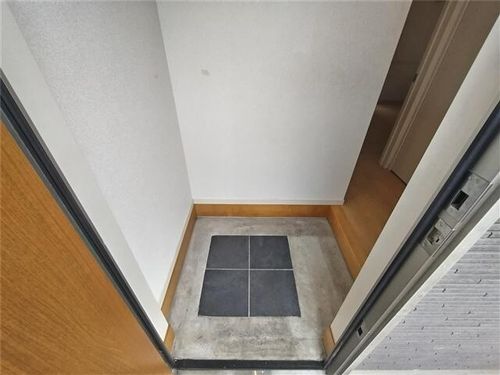 ラシック勝原の玄関