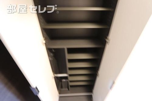 プレサンス THE MOTOYAMA1005の内装