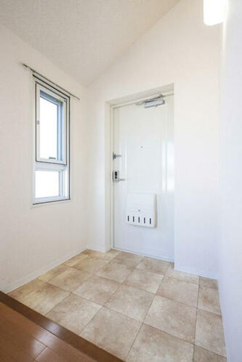 UR泉北城山台二丁0070109の玄関