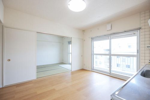 UR泉北城山台二丁0070109の居間