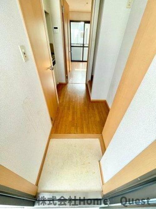 ル ボヌールの玄関