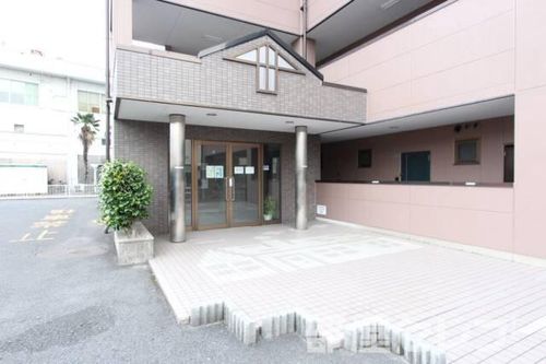 Villa 上小田井 壱番館503の玄関