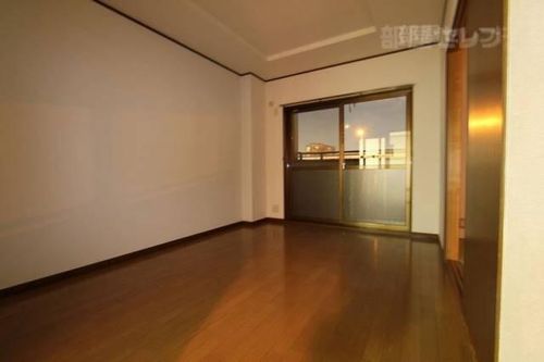 Villa 上小田井 壱番館503の内装