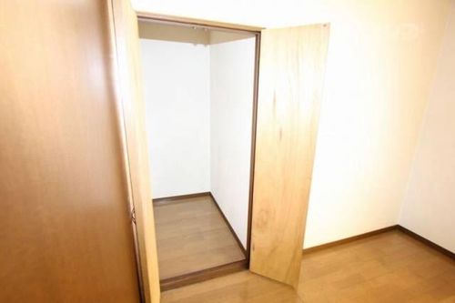 Villa 上小田井 壱番館503の内装