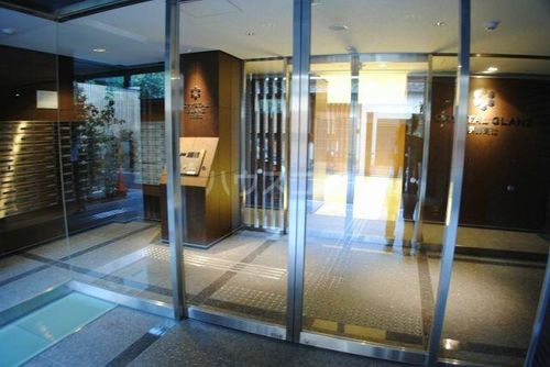 クリスタルグランツ京都高辻808の玄関