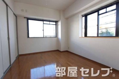 ジュノス204の内装