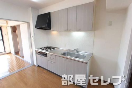 ジュノス204のキッチン