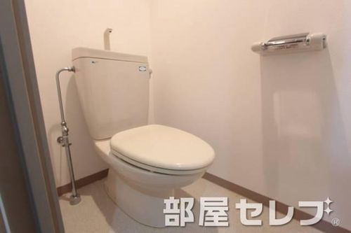 ジュノス204の内装