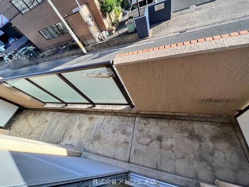 シロハイヌ吉田の内装