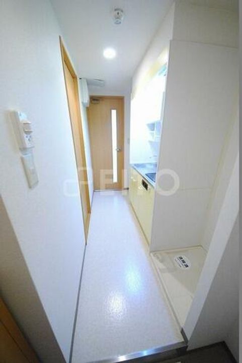 エス・キュート京都下鴨東の玄関