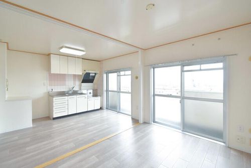 UR東豊中第二1280506の居間