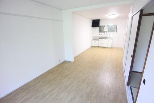 大幸ハイツの居間