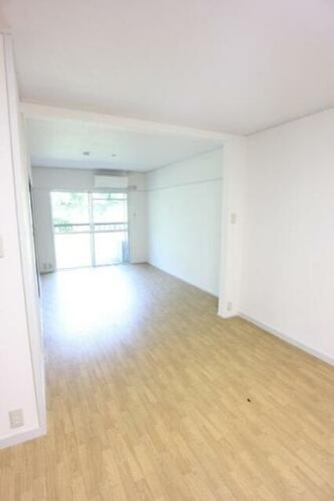 大幸ハイツの居間