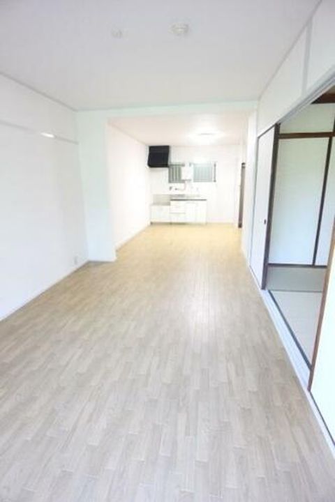 大幸ハイツの居間