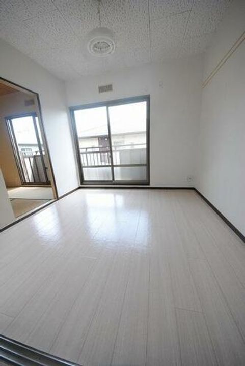 サンハイツ岩倉B棟の内装