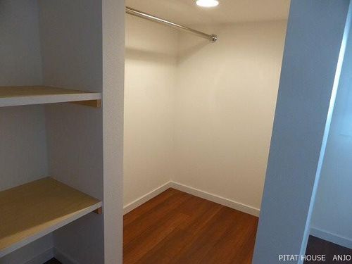 プリマグランデ安城 弐番館105の内装