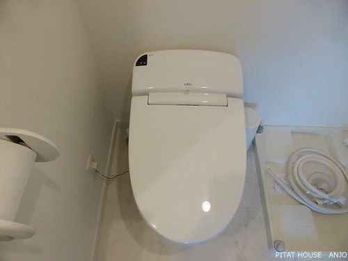 プリマグランデ安城 弐番館105の内装