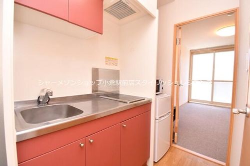 レオパレスKAZUのキッチン