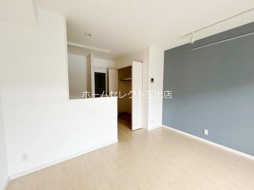 メゾンビトロ2の居間