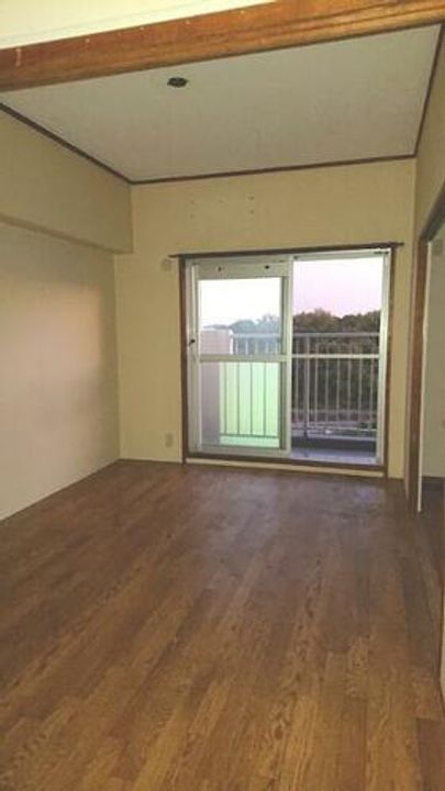 ホワイトキャッスル南ケ丘B-606の内装