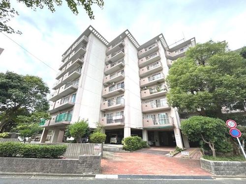 紅梅台ハイツ2号棟214の外観