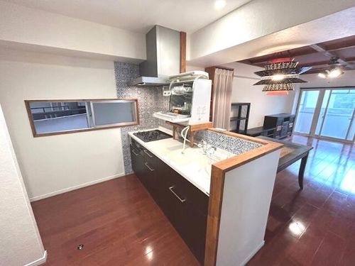 紅梅台ハイツ2号棟214のキッチン