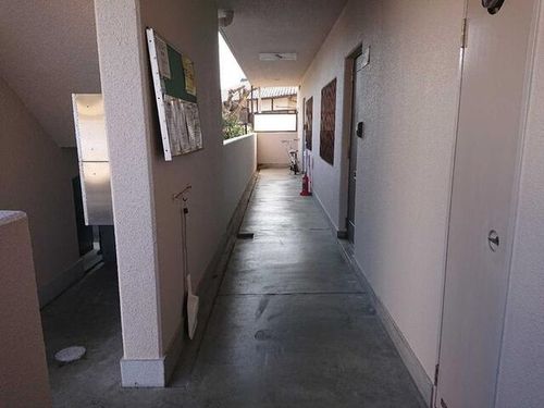 クリアサガ嵐山の玄関