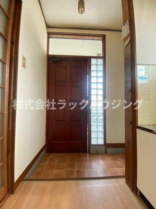 大阪府門真市野里町(アパート)の賃貸物件の玄関